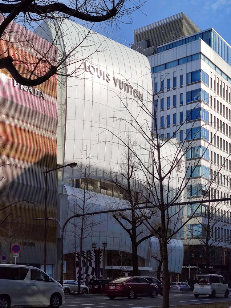 The New Louis Vuitton Maison Osaka Midosuji Houses an Exclusive